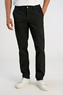 Chinos