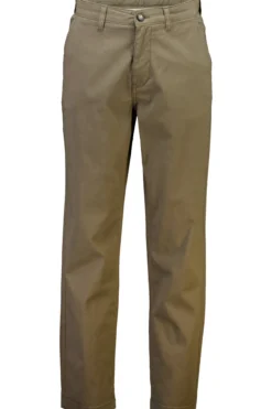 Chinos