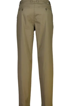 Chinos