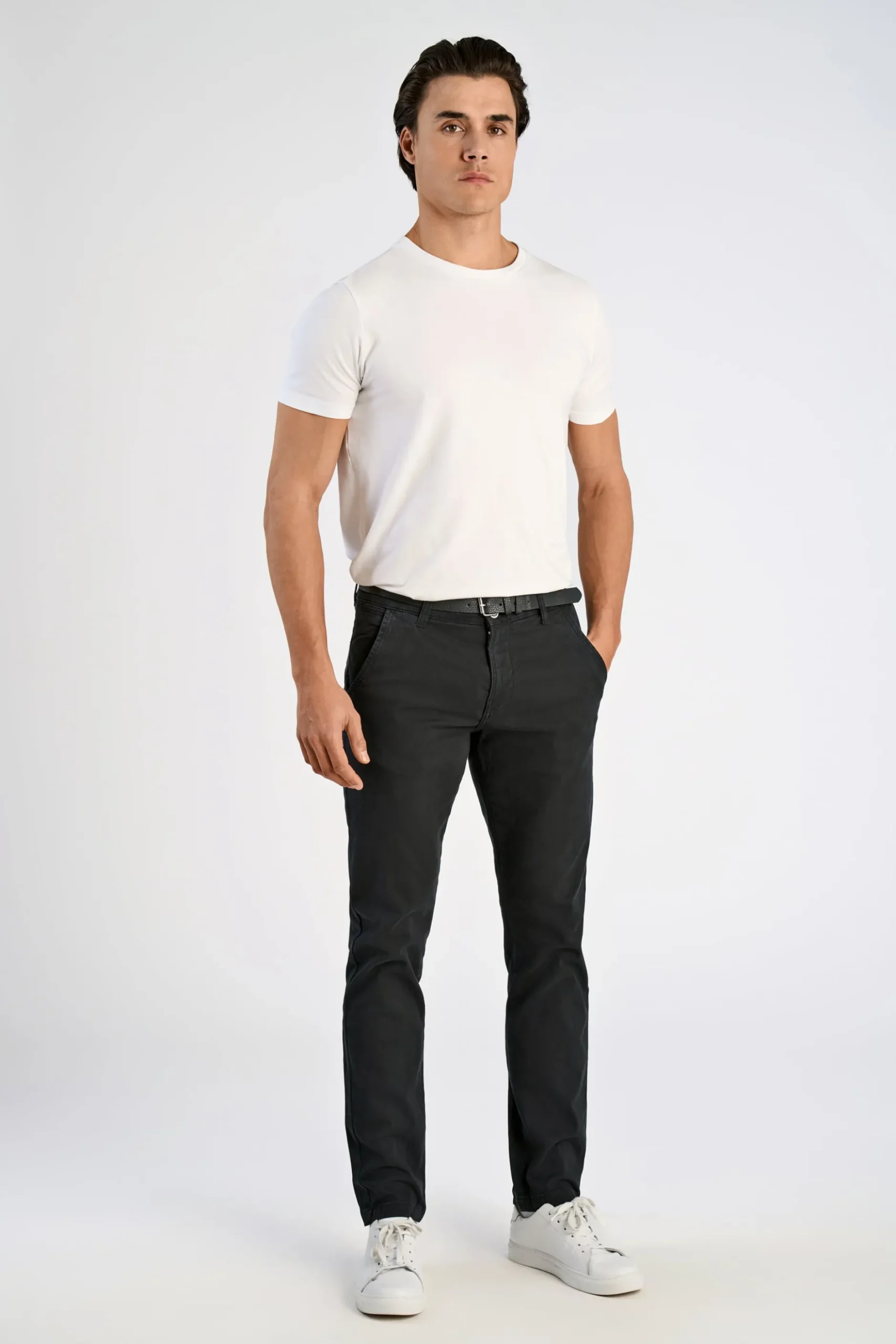Chinos