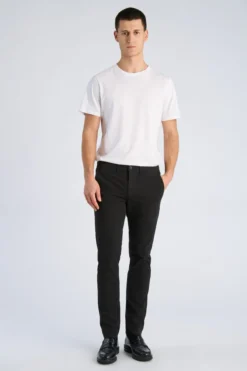 Chinos
