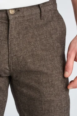 Chinos