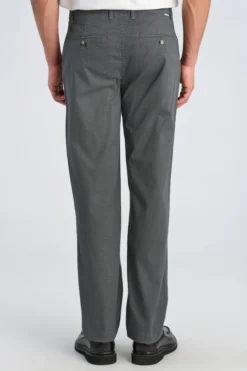 Chinos