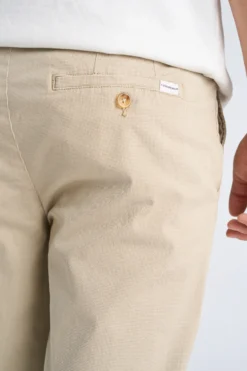 Chinos