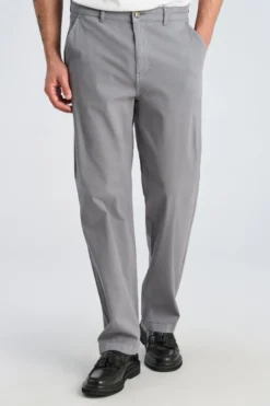 Chinos