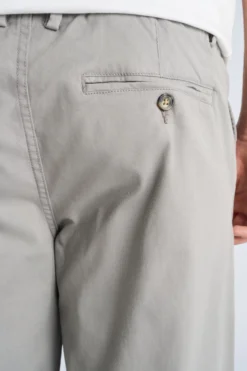 Chinos
