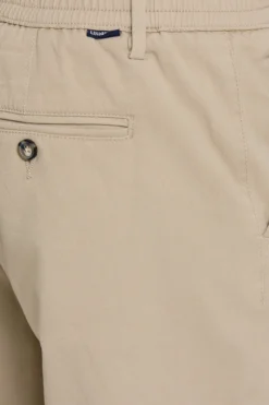 Chinos