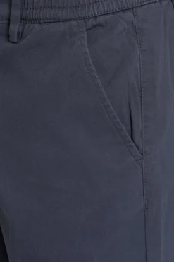 Chinos
