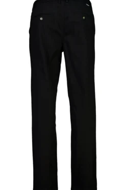 Chinos