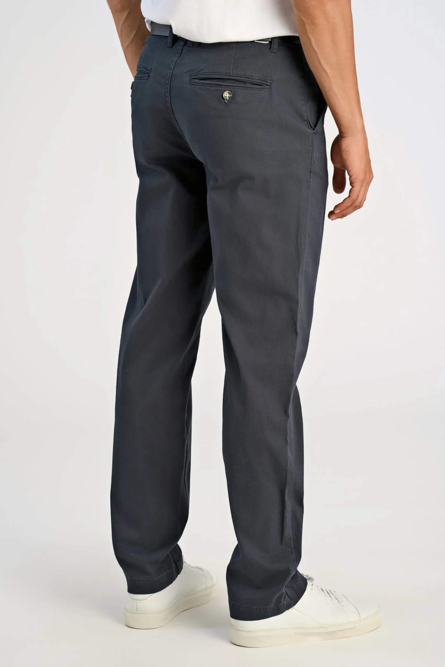 Chinos