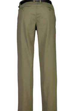 Chinos