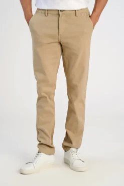 Chinos