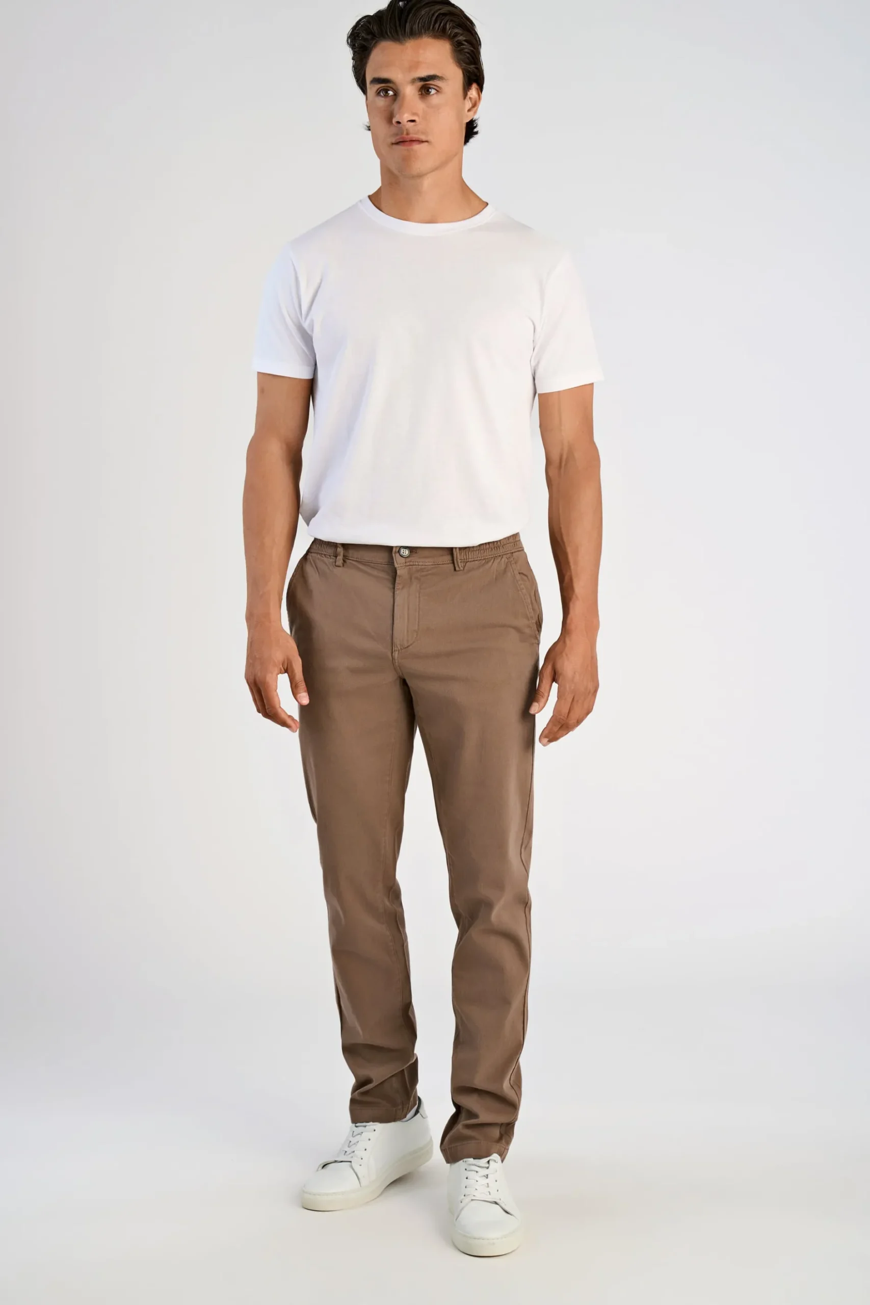 Chinos