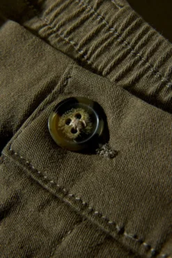Chinos