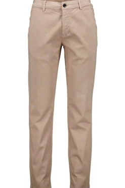 Chinos