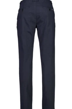 Chinos