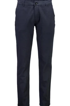 Chinos