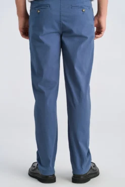 Chinos