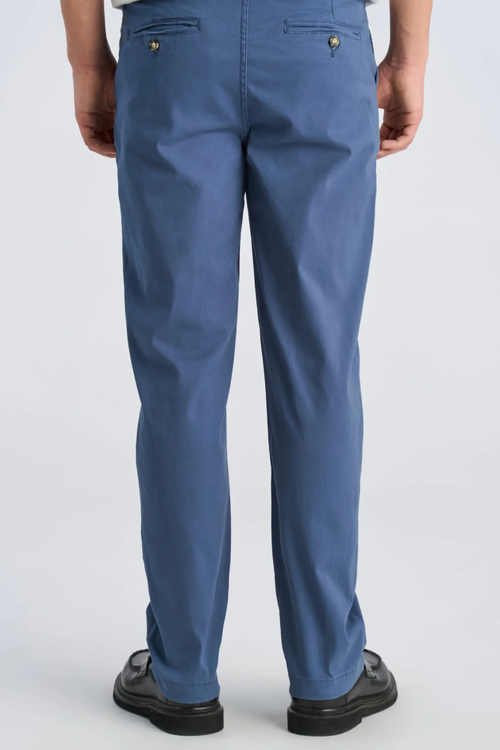 Chinos