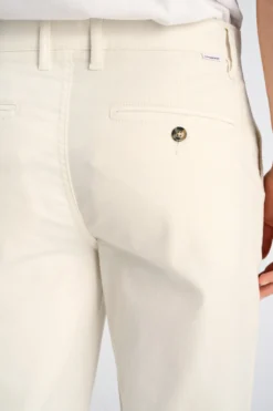 Chinos