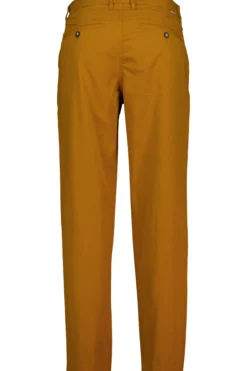 Chinos