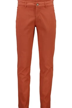 Chinos