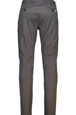Chinos