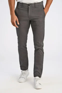 Chinos