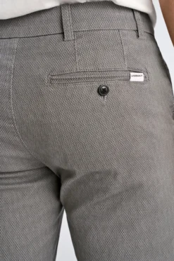 Chinos