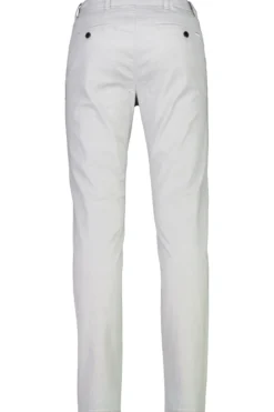 Chinos
