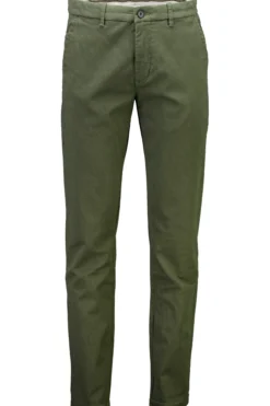 Chinos