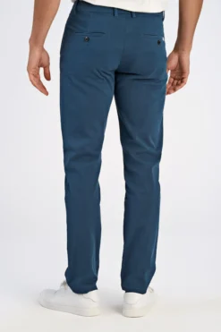 Chinos