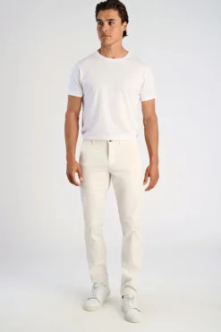 Chinos
