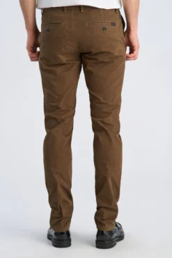 Chinos