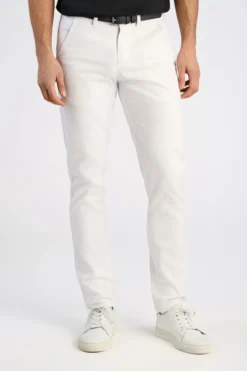 Chinos