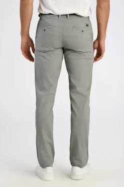 Chinos