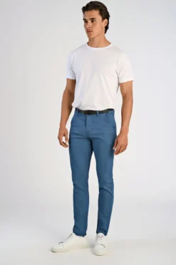 Chinos
