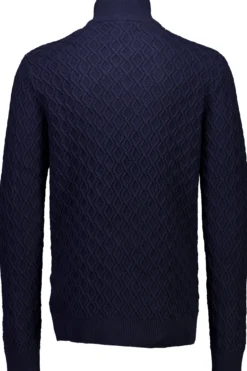 Half-zip