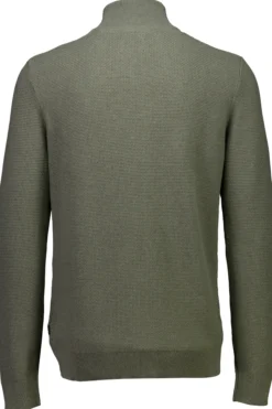 Half-zip