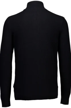 Half-zip