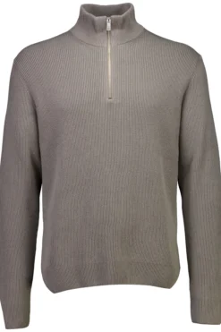 Half-zip