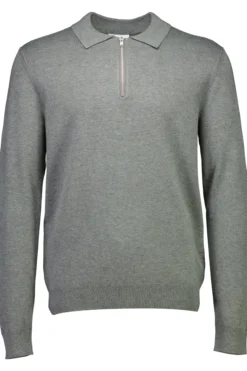 Half-zip