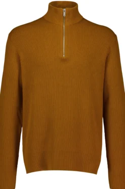 Half-zip