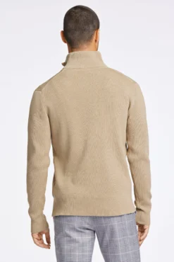 Half-zip