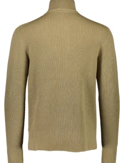 Half-zip
