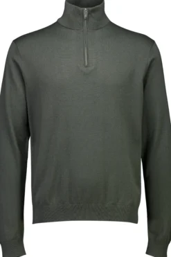 Half-zip