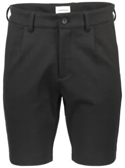 Performance shorts